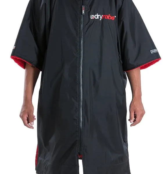 DRYROBE SHORT SLEEVE CHANGING ROBE red